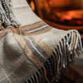 Carica l'immagine nel visualizzatore della galleria, Fara Tartan Throw | Quadrettato Beige - 130x170 cm