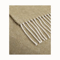 Carica l'immagine nel visualizzatore della galleria, Super Soft Babele Herringbone - Plaid in Cotone Riciclato | Kaki
