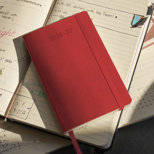 Moleskine Agenda 18 Mesi Settimanale Notebook - Large, Rosso Scarlatto, Copertina rigida, 2027
