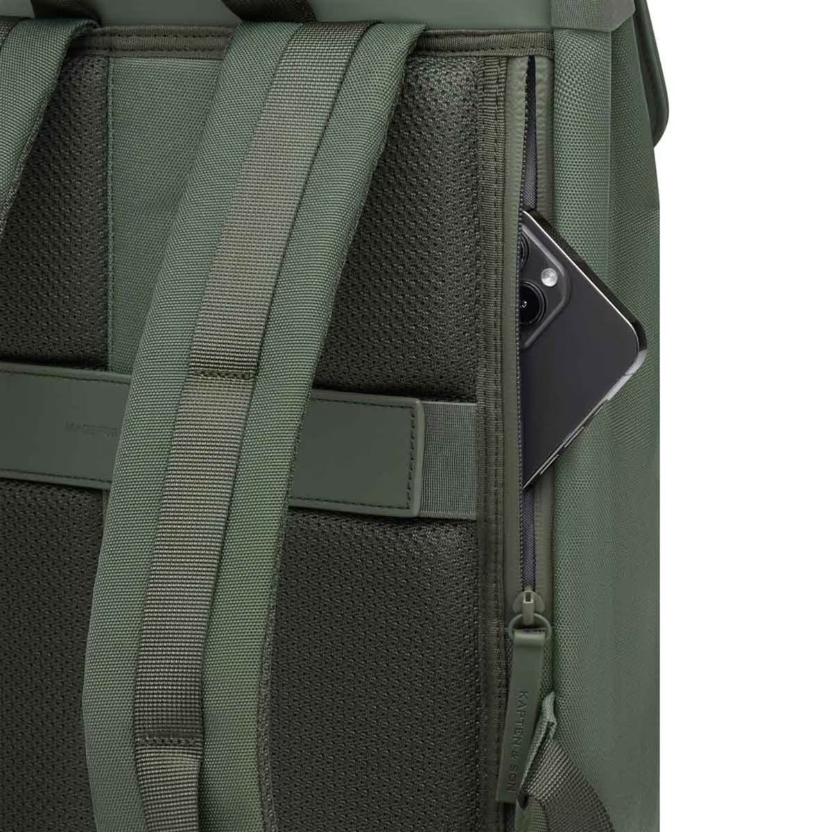 Zaino Fyn Dusty Green – Essenzialità urbana e stile moderno