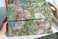 Carica l'immagine nel visualizzatore della galleria, Agenda 2027 Paperblanks 12 Mesi Mini Flexi Settimanale - Fata delle Conifere
