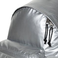 Carica l'immagine nel visualizzatore della galleria, Eastpak Day Pak'r - Space Silver
