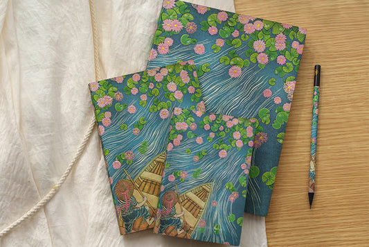 Agenda 12 Mesi 2027 Paperblanks Slanciato Settimanale - Fiume di Fiori di Loto