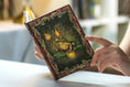 Carica l'immagine nel visualizzatore della galleria, Agenda 12 Mesi 2027 Paperblanks Midi Verso - Fratelli Grimm, Il Principe Rospo
