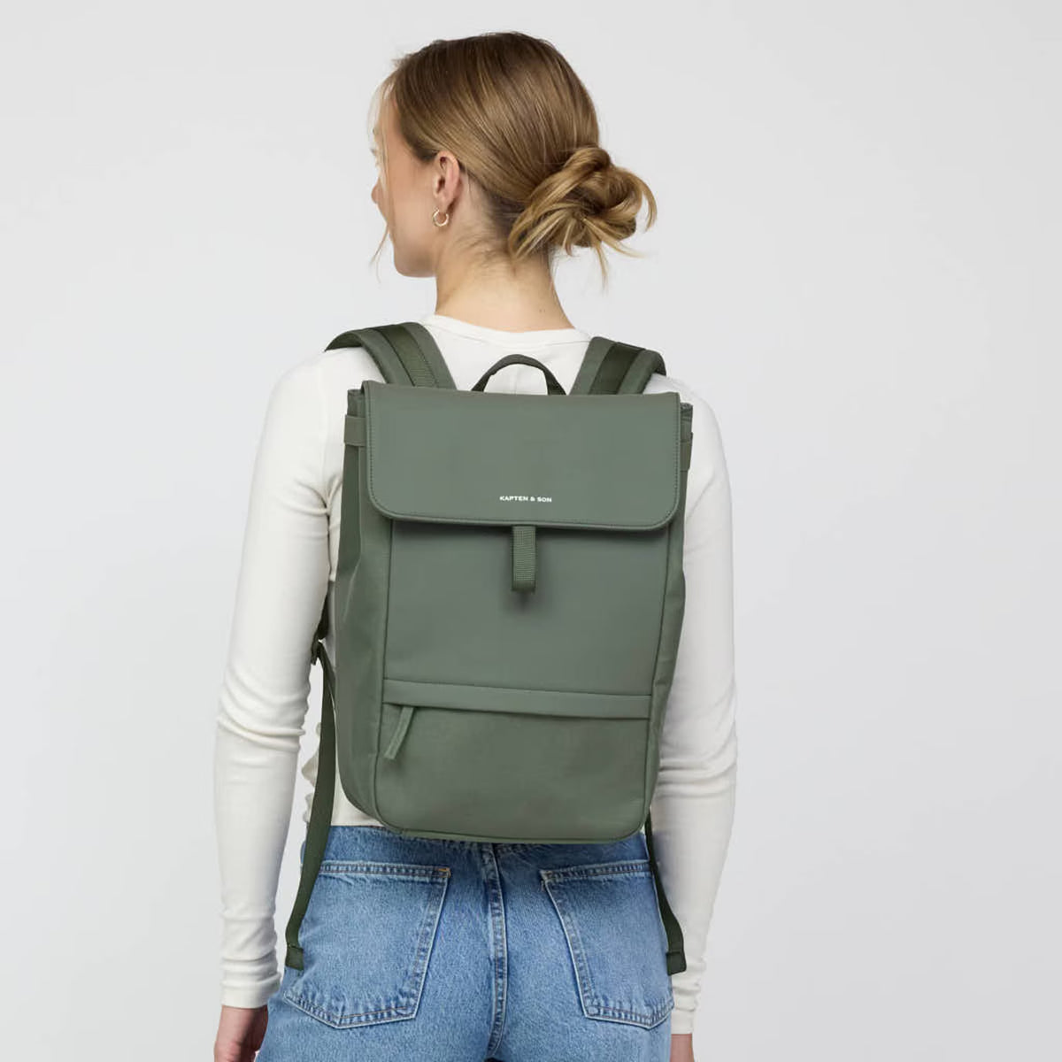Zaino Fyn Dusty Green – Essenzialità urbana e stile moderno
