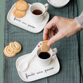 Carica l'immagine nel visualizzatore della galleria, Set 2 Piattini per Tazze Espresso Faccio Una Pausa
